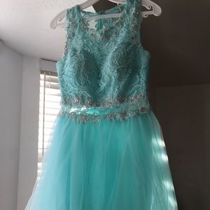 Lovely Teal/turquoise dama dress for any party